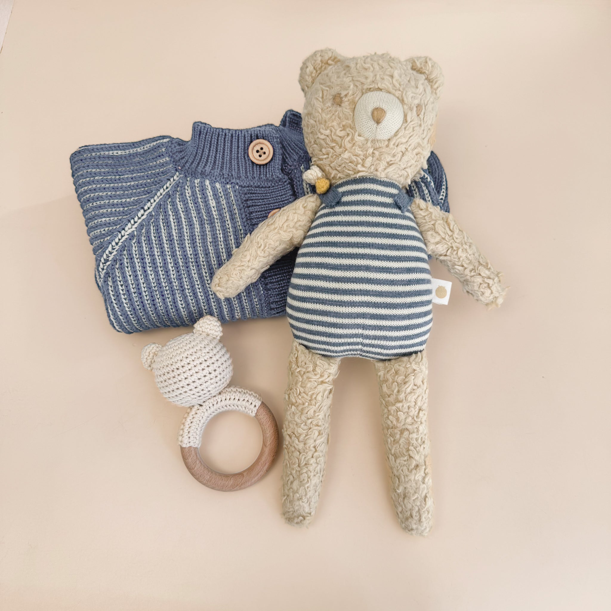 Henry Bear Bee Plush Toy – The Blueberry Hill