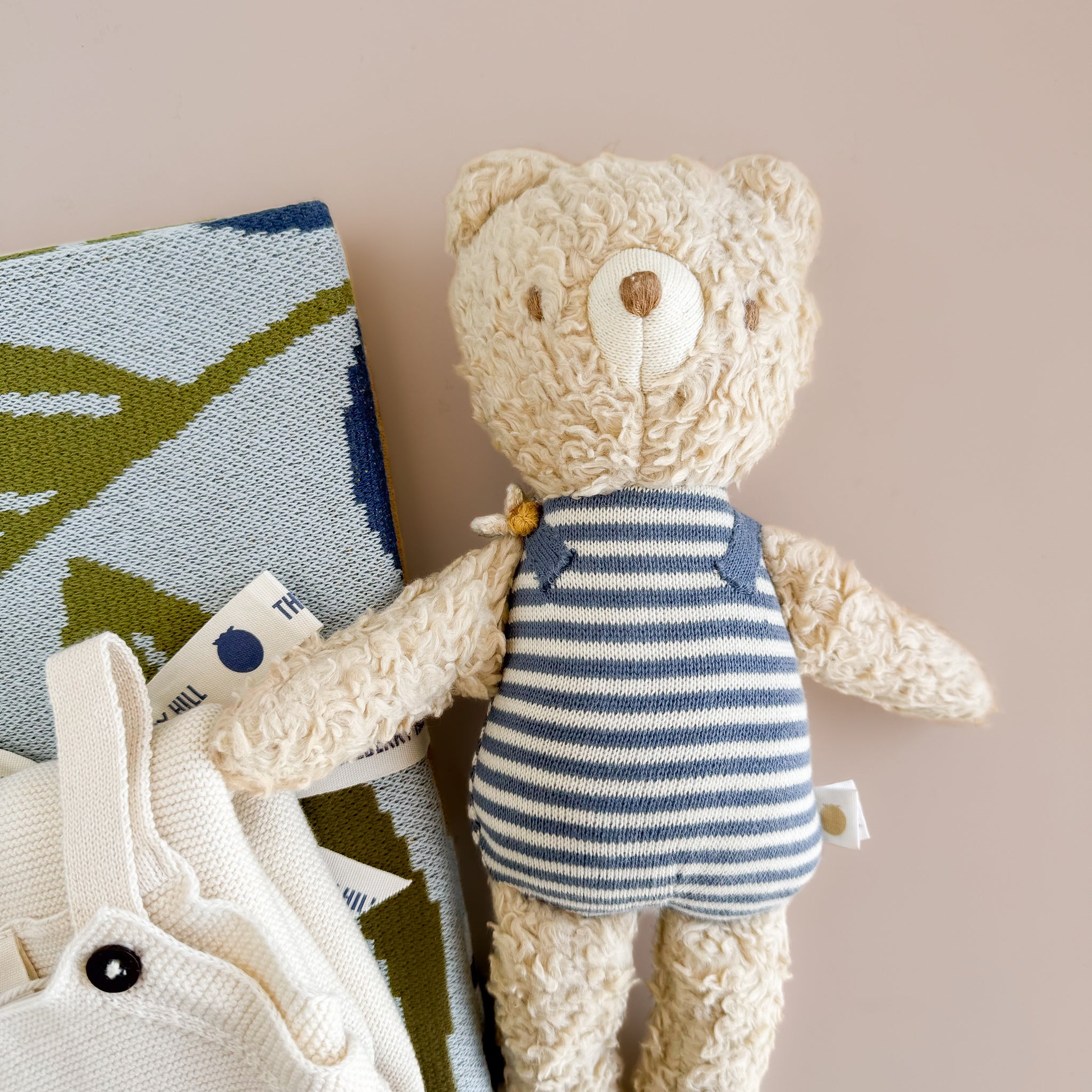 Henry Bear Bee Plush Toy – The Blueberry Hill