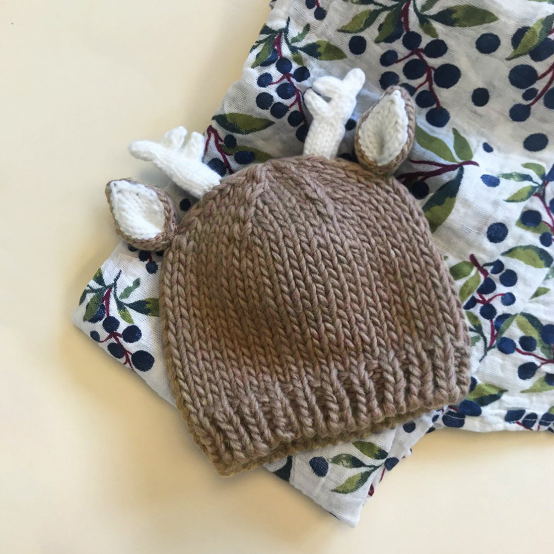 Hartley Deer Tan Knit Hat – The Blueberry Hill
